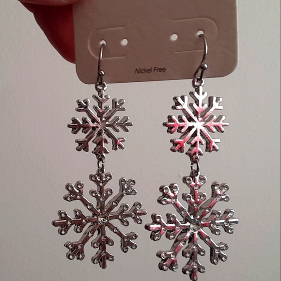 Snowflake Jewelry Bundle - Picture 7 of 8